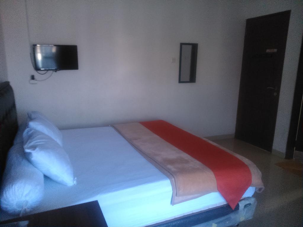 Rumah Sarwestri Bandung Zimmer foto