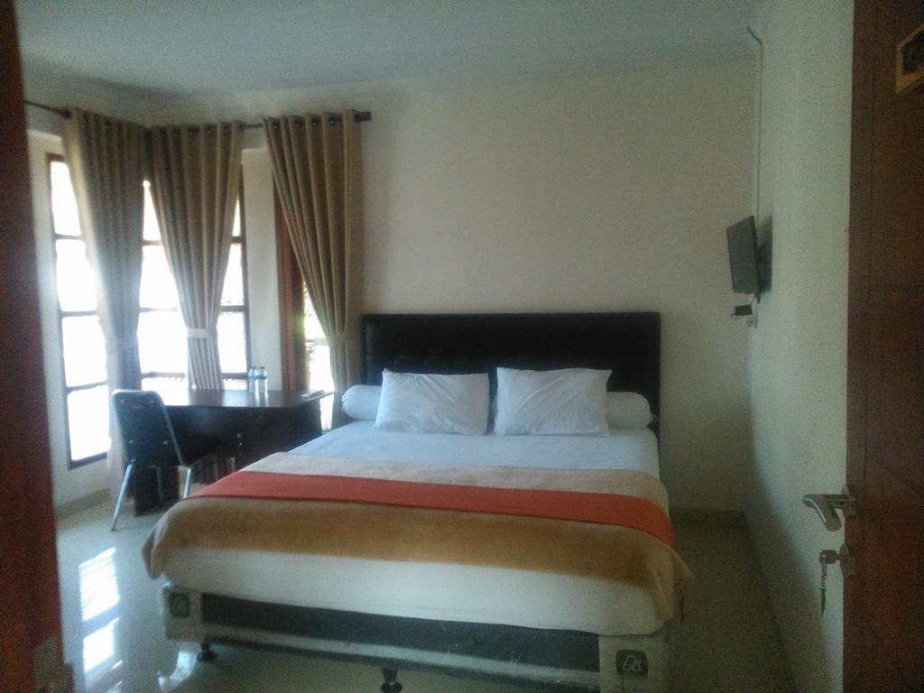Rumah Sarwestri Bandung Zimmer foto