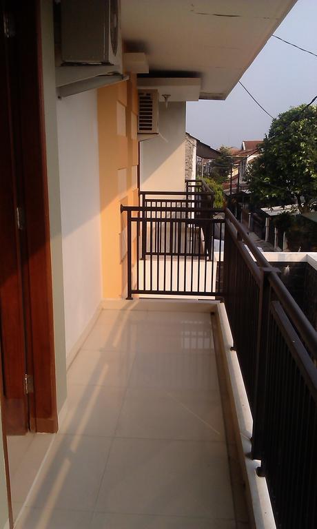 Rumah Sarwestri Bandung Exterior foto