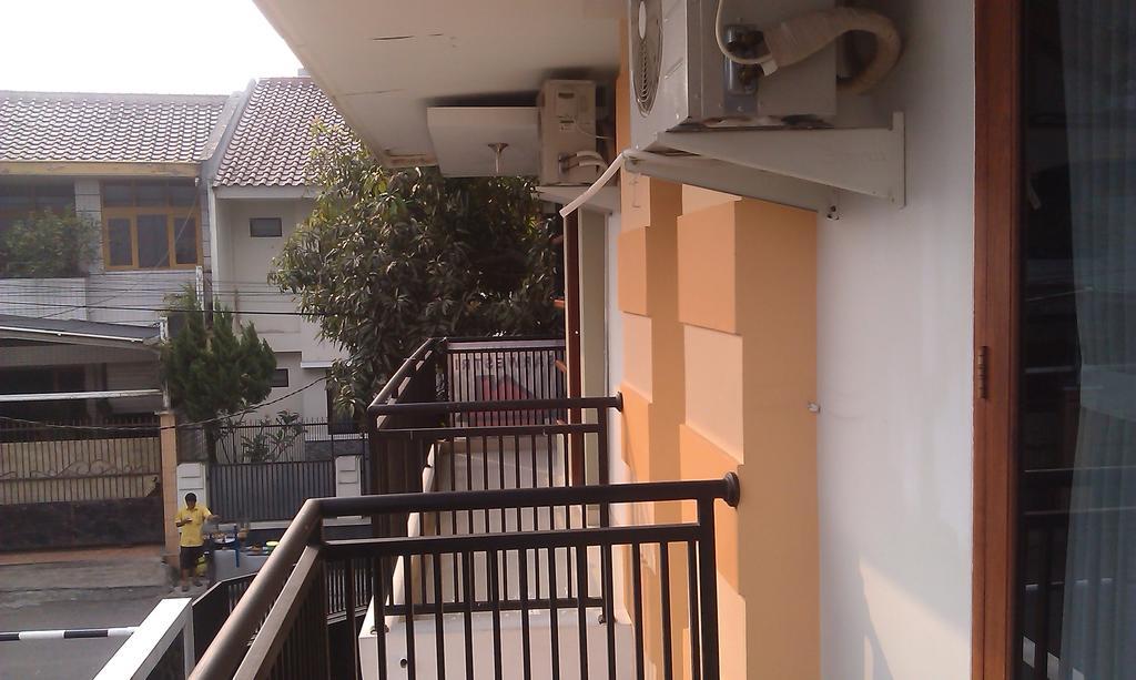 Rumah Sarwestri Bandung Exterior foto