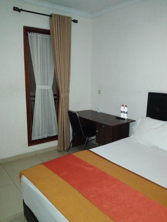 Rumah Sarwestri Bandung Exterior foto